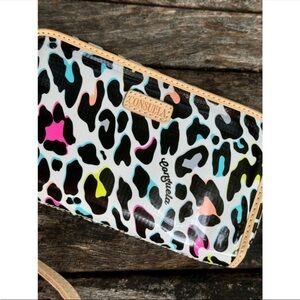 Consuela coco wallet 💕